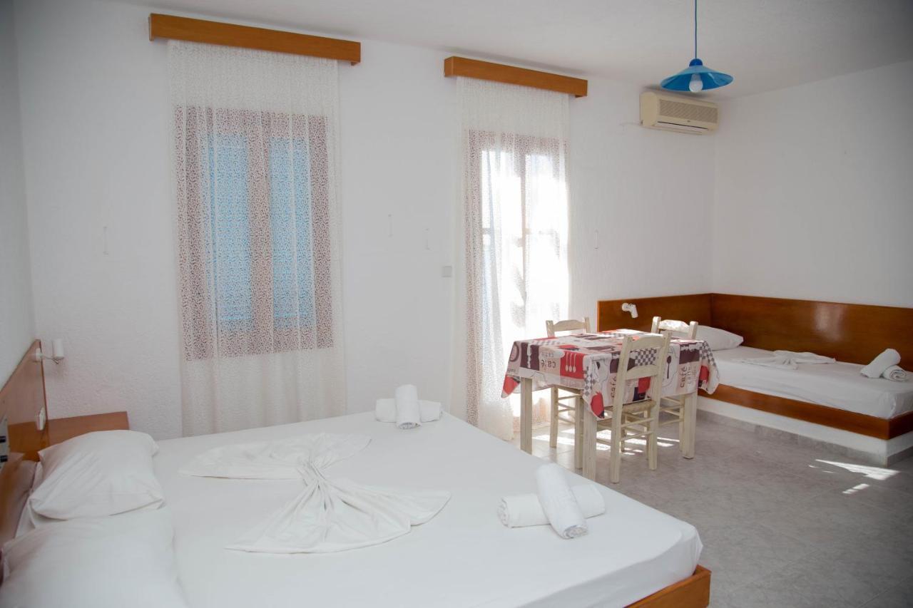 Artemis Aparthotel Makrýgialos Екстериор снимка