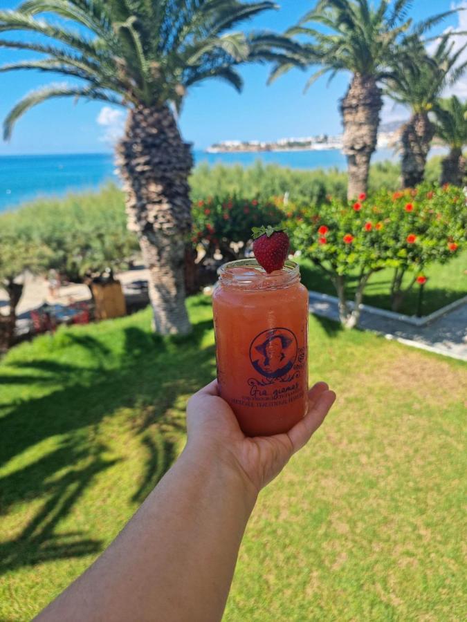Artemis Aparthotel Makrýgialos Екстериор снимка