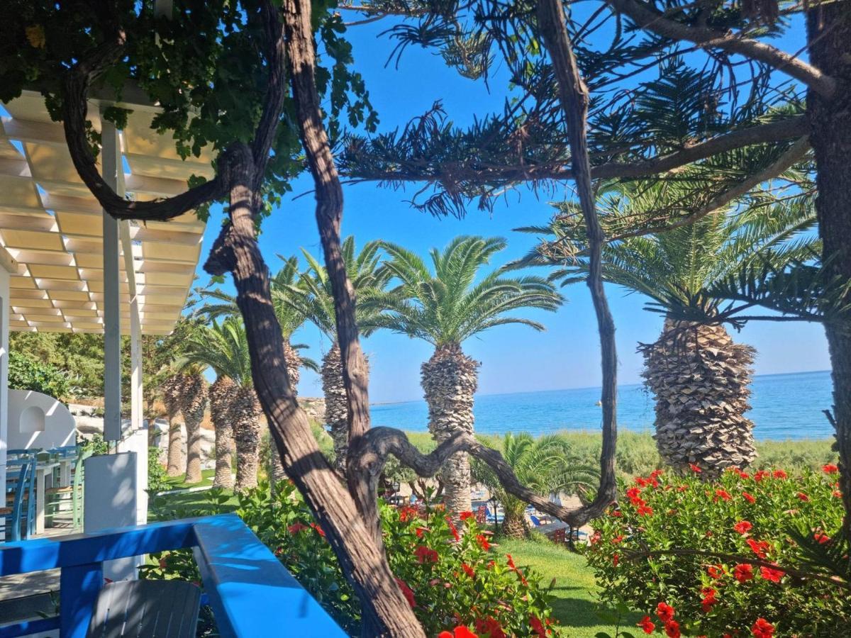 Artemis Aparthotel Makrýgialos Екстериор снимка