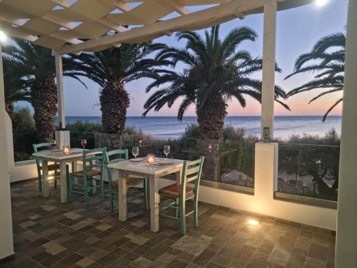 Artemis Aparthotel Makrýgialos Екстериор снимка