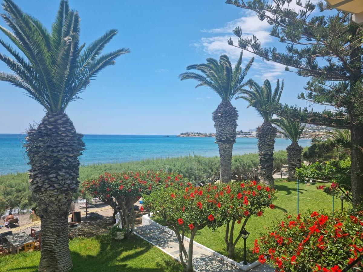Artemis Aparthotel Makrýgialos Екстериор снимка