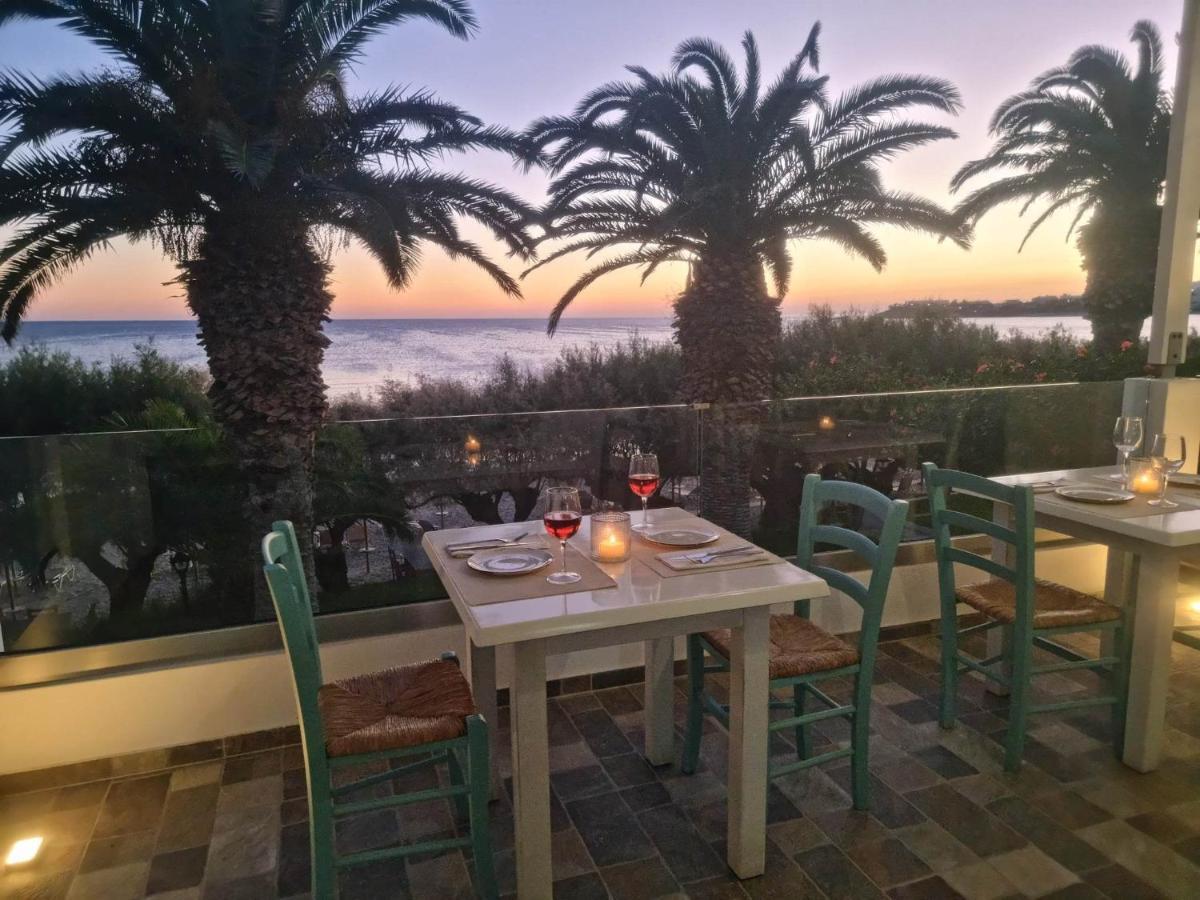 Artemis Aparthotel Makrýgialos Екстериор снимка
