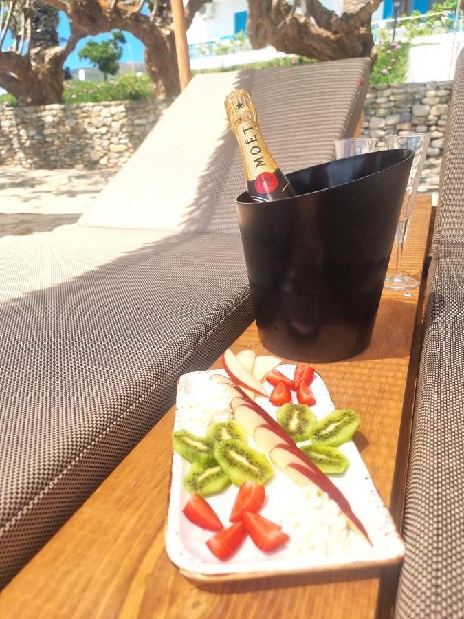Artemis Aparthotel Makrýgialos Екстериор снимка