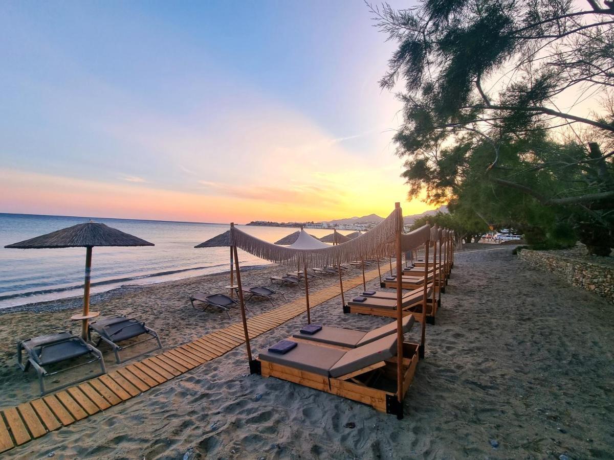 Artemis Aparthotel Makrýgialos Екстериор снимка